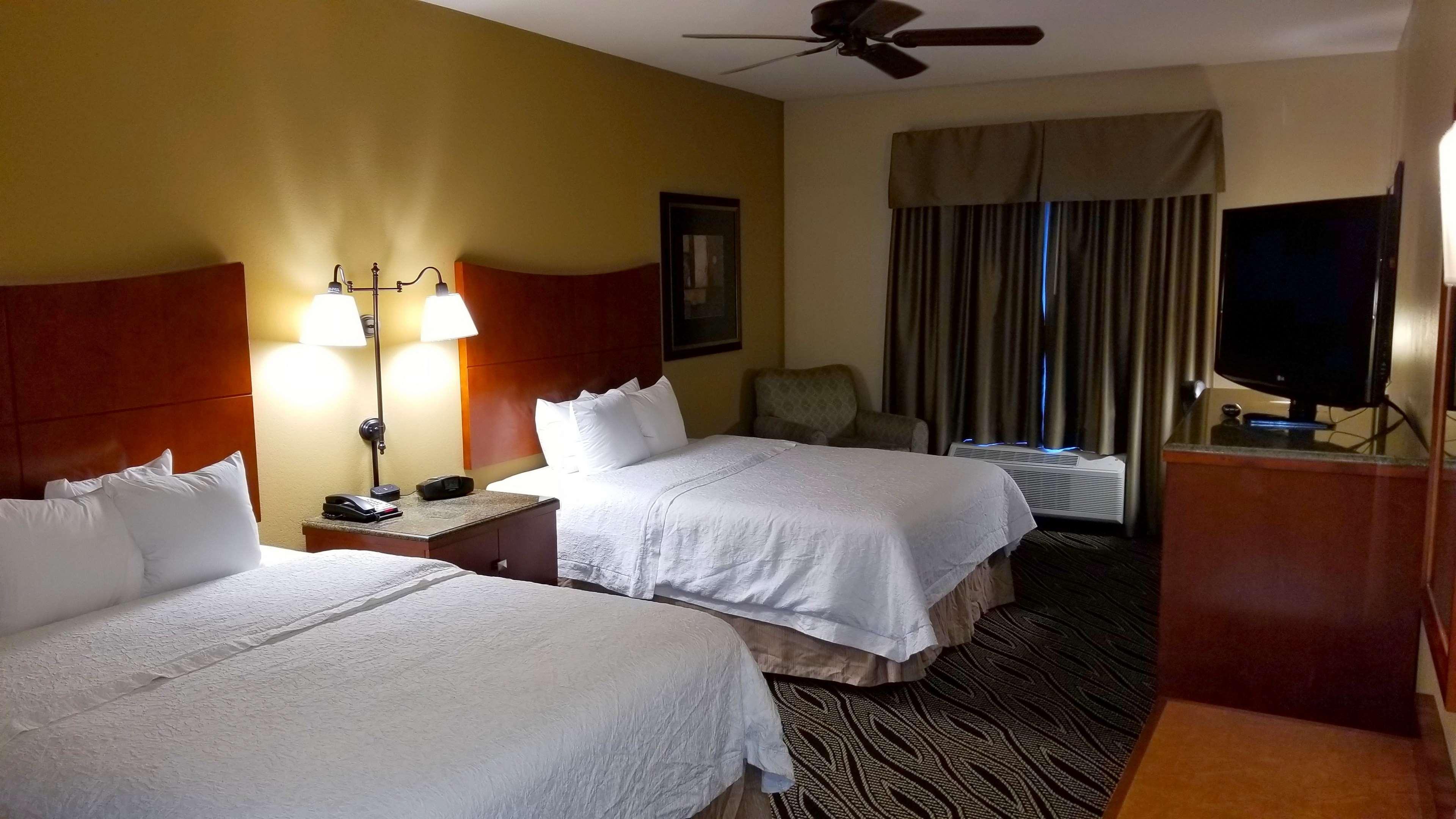 Hampton Inn Bryant Exteriör bild
